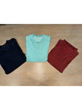 Lululemon Men's Metal Vent Short Sleeve Tees SIZE XL Lot Of 3 Navy, Seafoam, Red